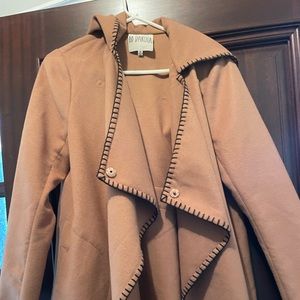 Gently worn BB Dakota camel brown jacket with black pleather belt.